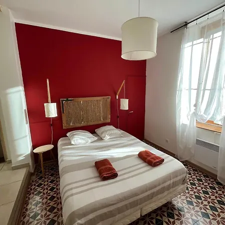 Face A La Cite Apartment *