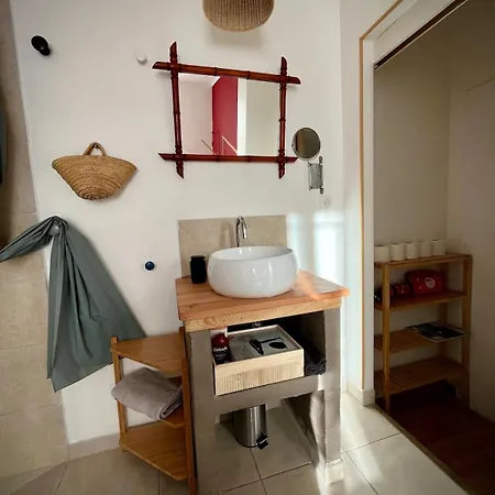 Face A La Cite Apartment